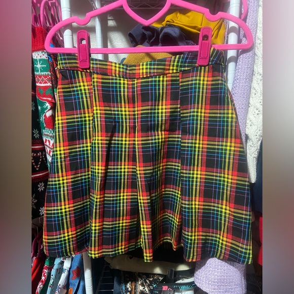 Hot Topic Rainbow Plaid Mini Skirt 🌈❤️✨ - Picture 2 of 3